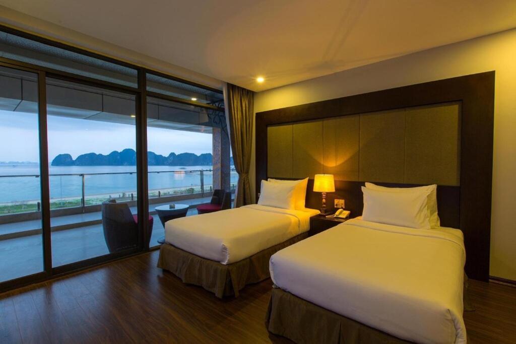 Moon Halo Hotel Ha Long Eksteriør billede